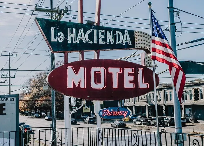 Motel: La Hacienda Motel