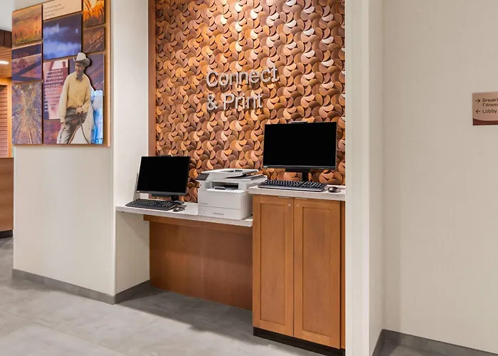 Fairfield Inn & Suites By Marriott Downtown/ Center