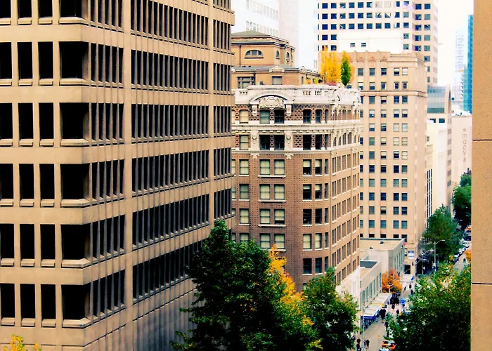 Executive Hotel Pacific